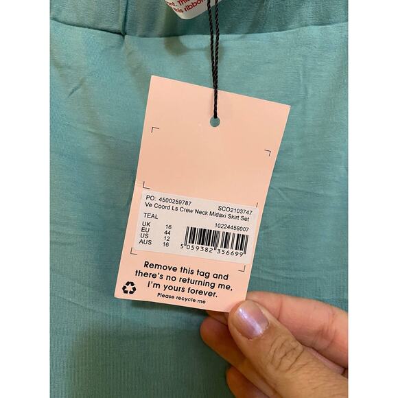 Misguided Ave Teal Crew Neck Top and Midi Skirt Set Women's Size 12 - Picture 7 of 8